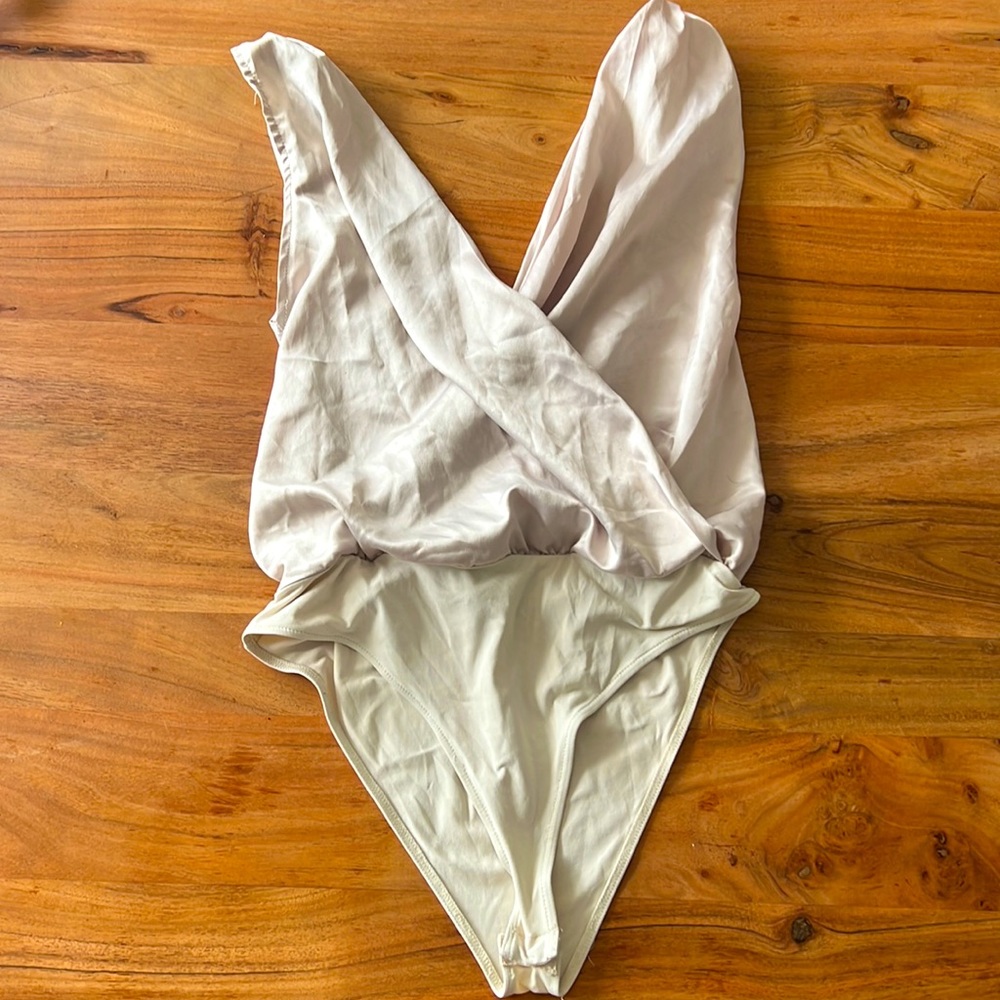 Zara silk pale pink bodysuit